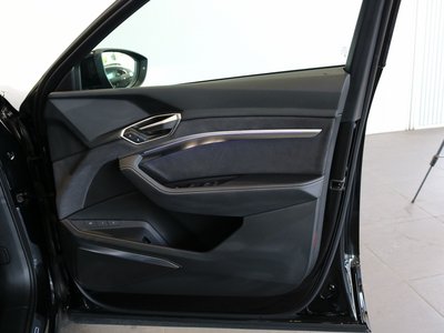 صورة مصغرة 41 لـ 2024 AUDI Q8 SPORTBACK E-TRON