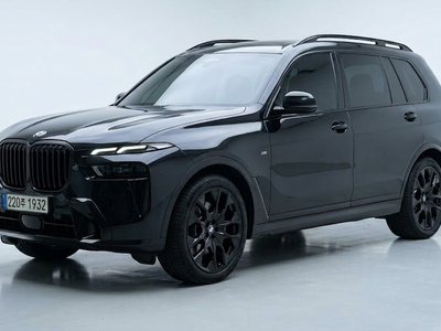 2025 BMW X7 — фото 2
