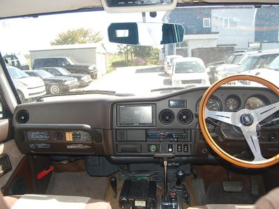 TOYOTA LAND CRUISER 60 - 7