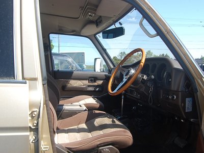 TOYOTA LAND CRUISER 60 - 8