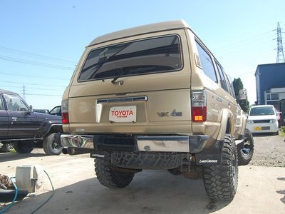 TOYOTA LAND CRUISER 60 - 5