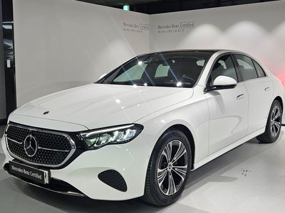 MERCEDES-BENZ E-CLASS - 1