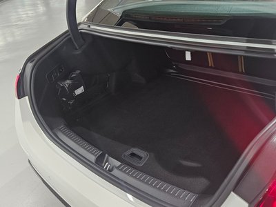 MERCEDES-BENZ E-CLASS - 10