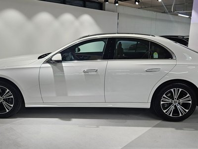 MERCEDES-BENZ E-CLASS - 8