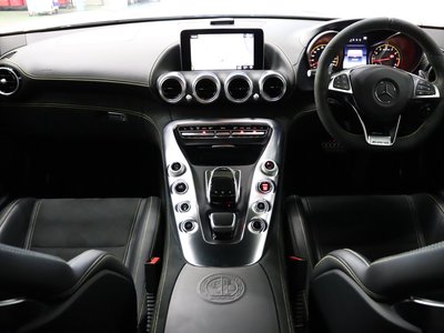MERCEDES-BENZ GT AMG - 4