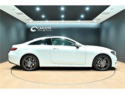 MERCEDES-BENZ E-CLASS - 6