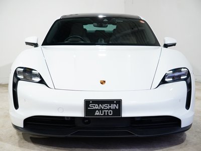 صورة 4 لـ 2022 Porsche TAYCAN