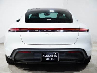 صورة 6 لـ 2022 Porsche TAYCAN