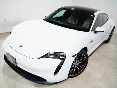 صورة 8 لـ 2022 Porsche TAYCAN