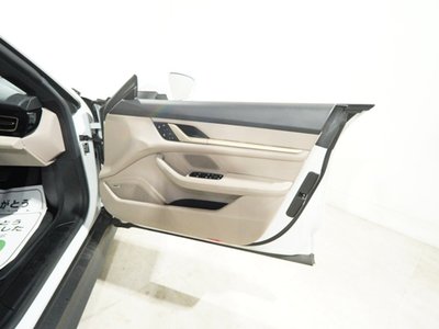 صورة مصغرة 19 لـ 2022 Porsche TAYCAN
