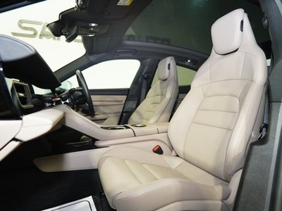 صورة مصغرة 11 لـ 2022 Porsche TAYCAN