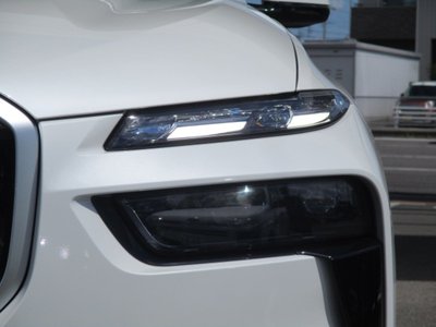 صورة 9 لـ 2026 BMW X7