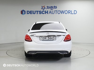 2018 Mercedes-BENZ C-CLASS 照片 3