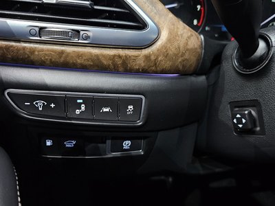 2019 Genesis G90 缩略图 14