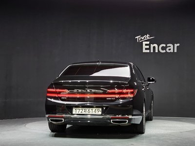صورة 3 لـ 2019 Genesis G90