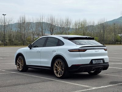 PORSCHE CAYENNE - 4