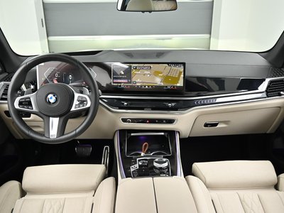 2025 BMW X5 photo 4