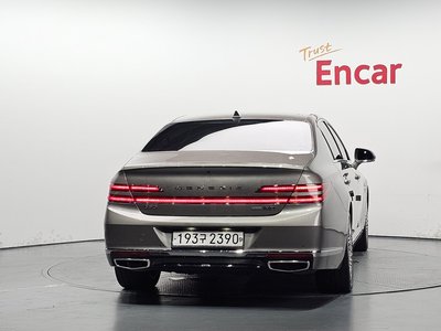 صورة 4 لـ 2020 Genesis G90