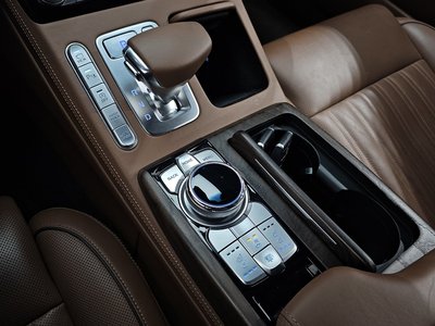 صورة مصغرة 12 لـ 2020 Genesis G90