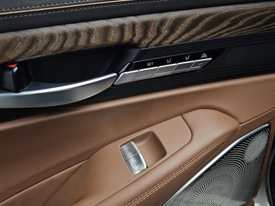صورة مصغرة 33 لـ 2020 Genesis G90