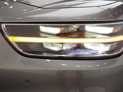 صورة 9 لـ 2020 Genesis G90