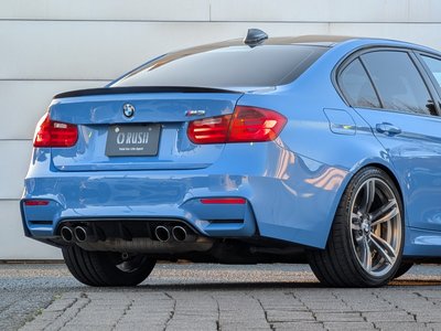 BMW M3 SEDAN - 9