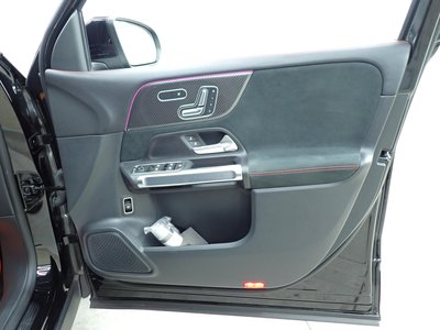 2023 Mercedes-BENZ GLB 缩略图 53