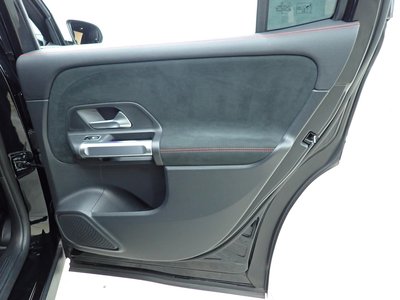 2023 Mercedes-BENZ GLB 缩略图 54