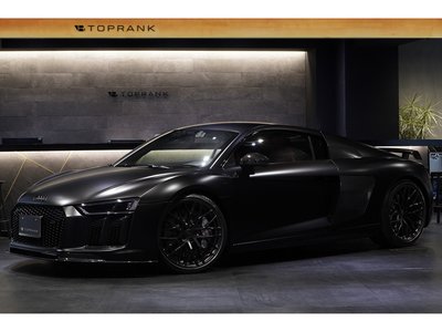 AUDI R8 - 1