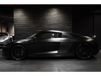 AUDI R8 - 8