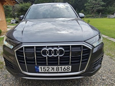 AUDI Q7 - 1