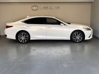 LEXUS ES - 9
