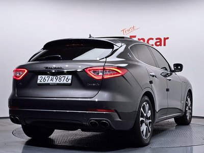 MASERATI LEVANTE - 3