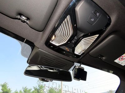 2025 BMW X5 thumbnail 16