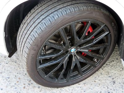 2025 BMW X5 thumbnail 17