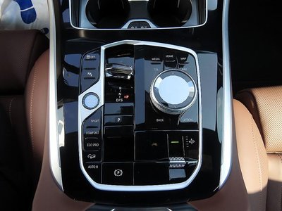 2025 BMW X5 thumbnail 12