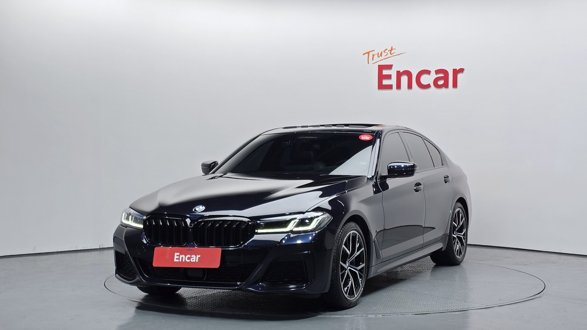 BMW 5 SERIES - View 1