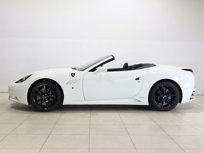 FERRARI CALIFORNIA - 9