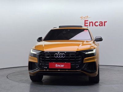 AUDI Q8 - 2