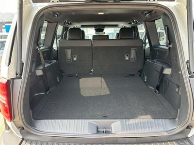 TOYOTA LAND CRUISER 250 - 8