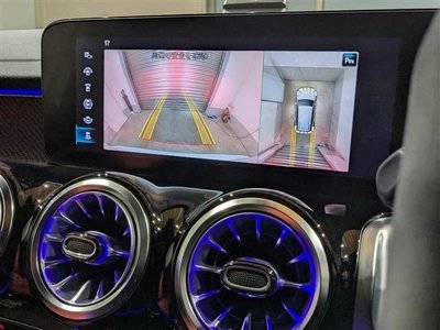 MERCEDES-BENZ GLB - 10