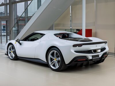 FERRARI 296 GTB 2024 thumbnail 10