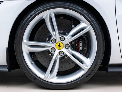 FERRARI 296 GTB 2024 thumbnail 18