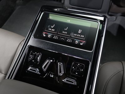 صورة مصغرة 25 لـ 2023 AUDI A8