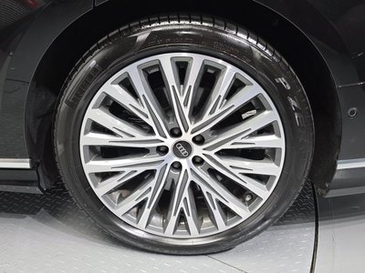 صورة 6 لـ 2023 AUDI A8