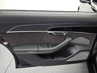 صورة مصغرة 15 لـ 2023 AUDI A8