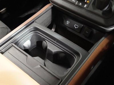 LAND ROVER DEFENDER 2023 thumbnail 26