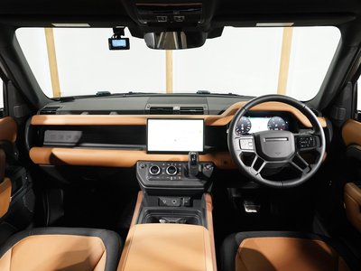 LAND ROVER DEFENDER 2023 thumbnail 2