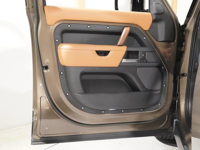 LAND ROVER DEFENDER 2023 thumbnail 21