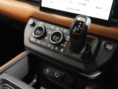 LAND ROVER DEFENDER 2023 thumbnail 11